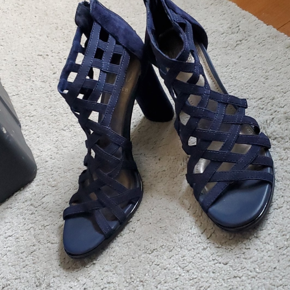 Navy felt shoes. Worn once. Excellent condition